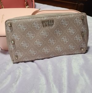 Guess Wallet
